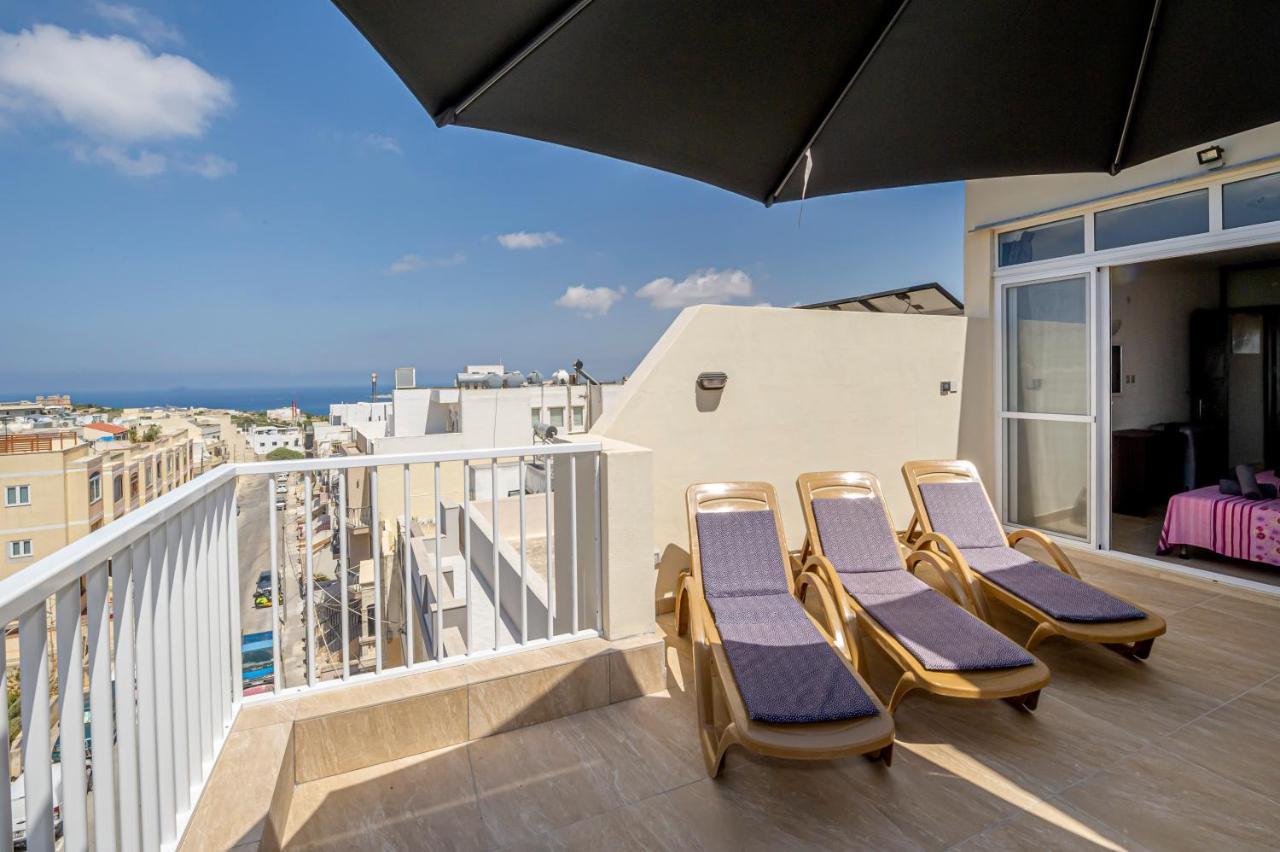 Summer Breeze Penthouse With Private Hot Tub & Terrace With Panoramic Views, By Getawaysmalta Mellieħa Eksteriør billede