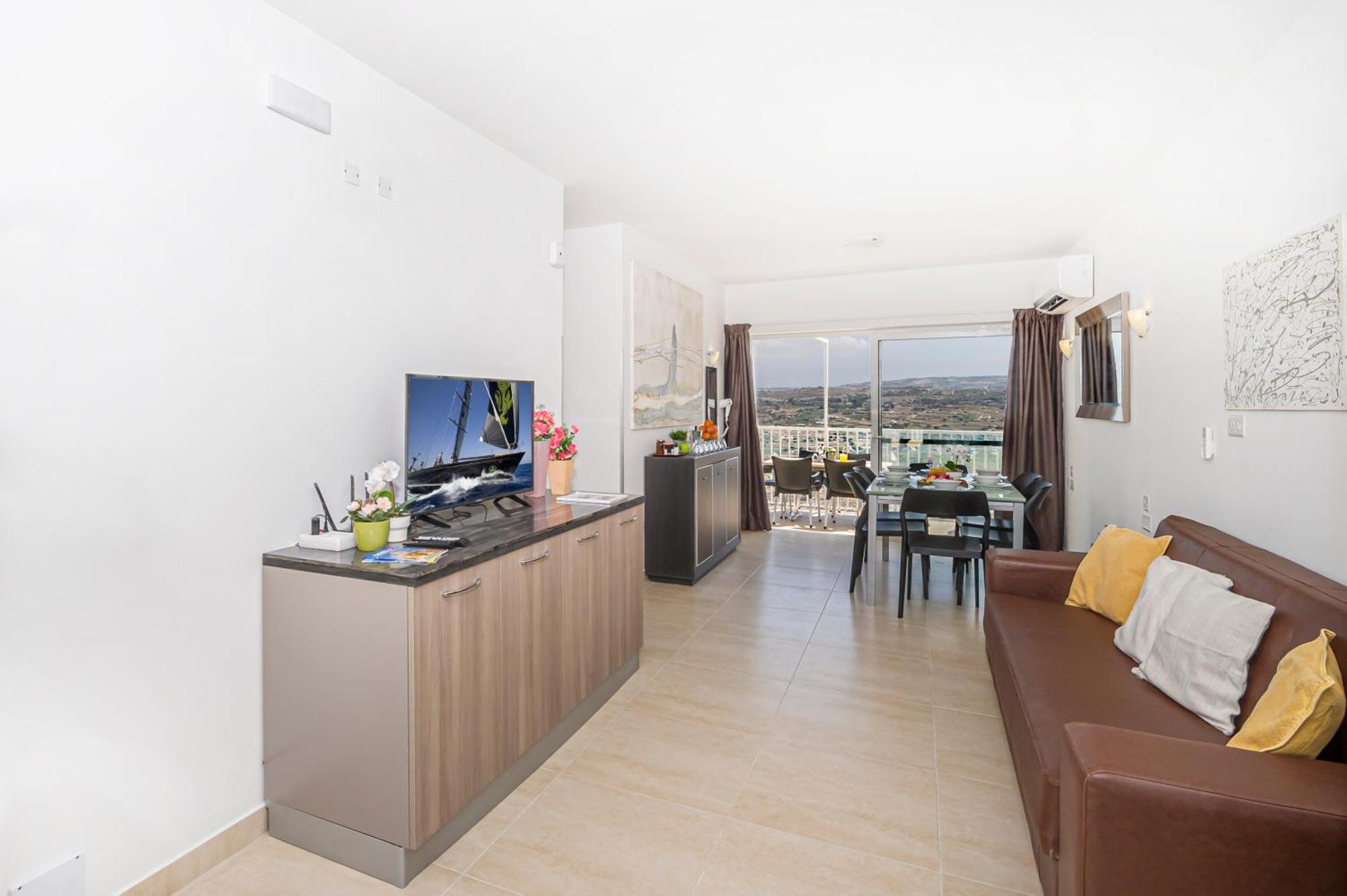Summer Breeze Penthouse With Private Hot Tub & Terrace With Panoramic Views, By Getawaysmalta Mellieħa Eksteriør billede